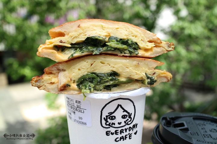 【中和早午餐】『EVERYDAY CAFE 』近永安市場站/手作吐司/咖啡.茶/排隊美食/近期推出晚間限定吃飽飽吐司