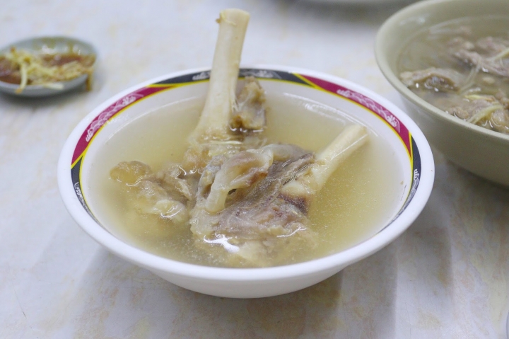 [台南][東區] 老邱羊肉爐 ~ 高CP老牌名店搬新家啦~