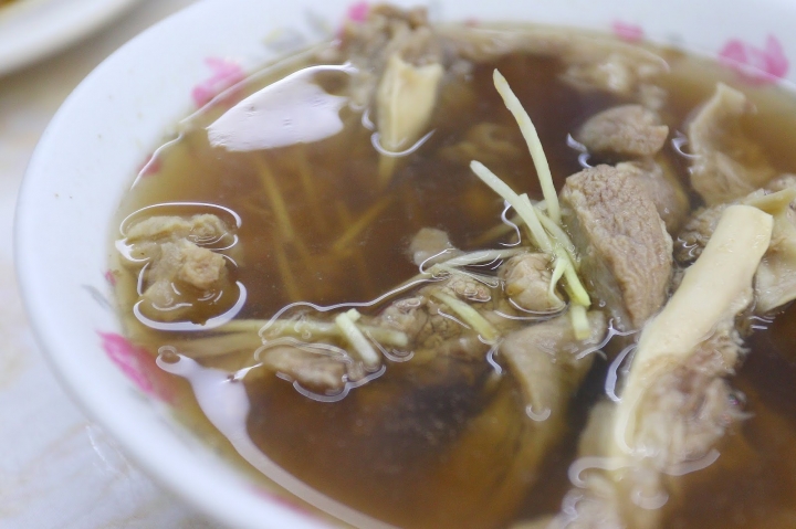 [台南][東區] 老邱羊肉爐 ~ 高CP老牌名店搬新家啦~