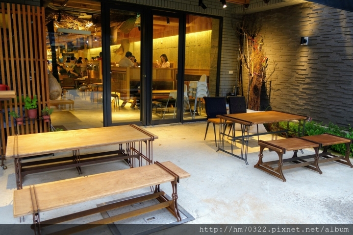 『新北美食』- 鶯歌區重慶街.喝茶天TEADAY / 鶯歌老街 / 茶餐廳