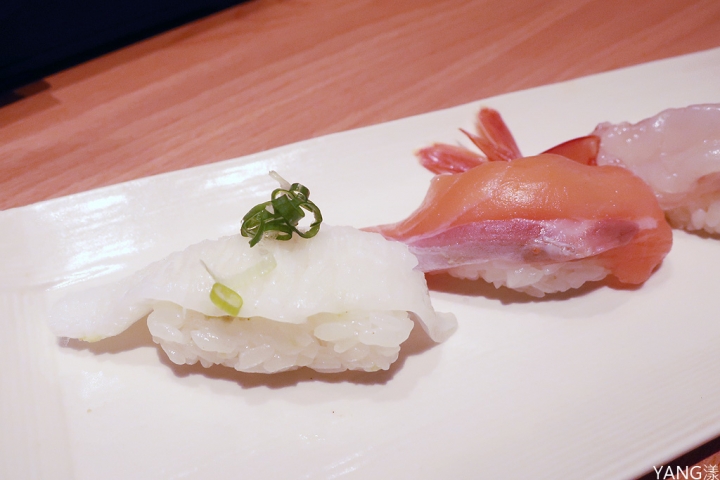 【內湖】合點壽司（がってん寿司），由師傅現場捏製的迴轉壽司