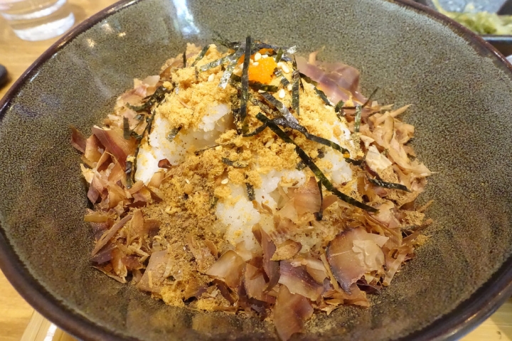 【食記】台北松山/小巨蛋美食/咖啡廳。Remember Me 記得我Café~提供免費wifi 平日不限時