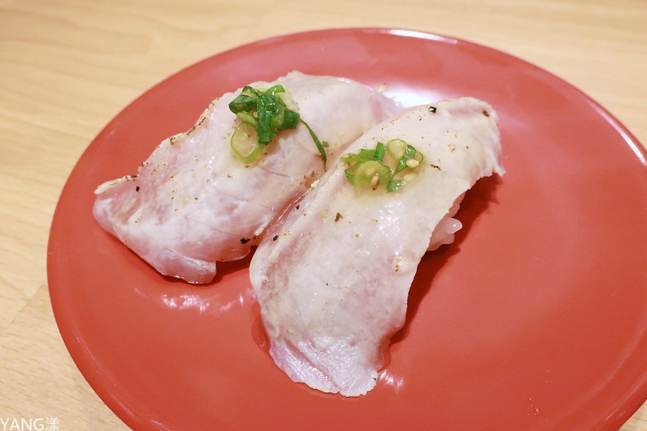 【內湖】合點壽司（がってん寿司），由師傅現場捏製的迴轉壽司