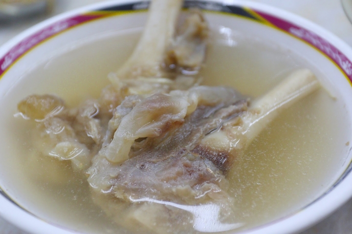 [台南][東區] 老邱羊肉爐 ~ 高CP老牌名店搬新家啦~