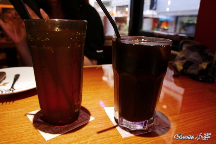 呼特斯餐廳HOOTERS(慶城店)呼拉圈女郎/啦啦隊制服/美式餐廳/漢堡/排餐(捷運南京復興站)