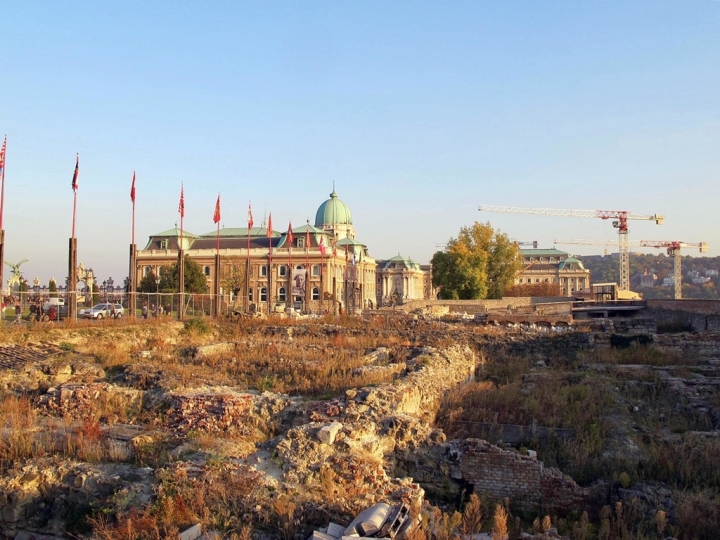 【Hungary．走跳】布達佩斯城堡山上的世界文化遺產-布達皇宮Budai Vár