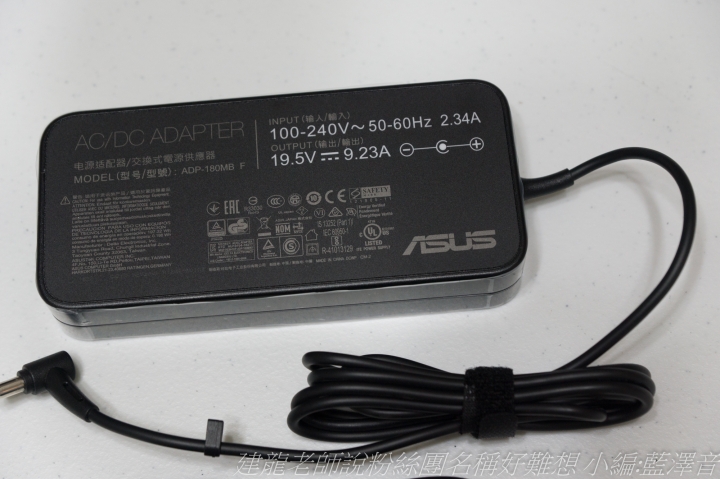 ROG SWIFT PG27UQ 輕開箱