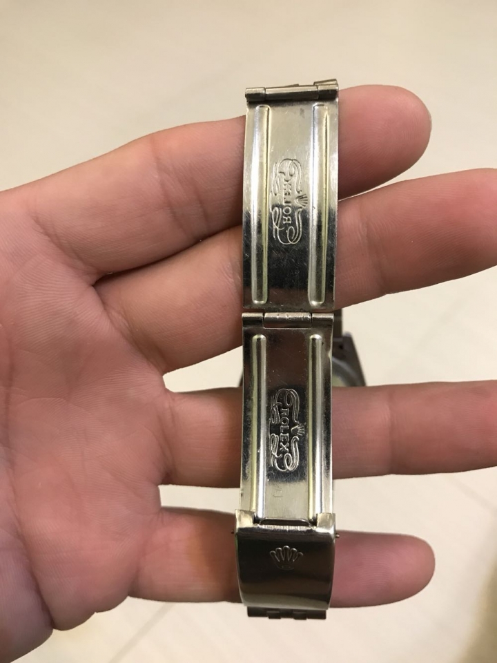 有人可以幫忙確認這兩隻老勞嗎？
