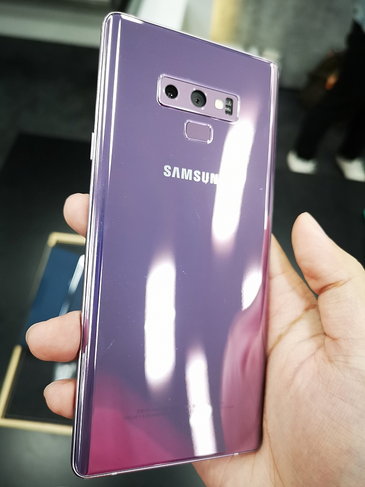 Note9 開箱照片分享 - 很粉嫩青春的手機