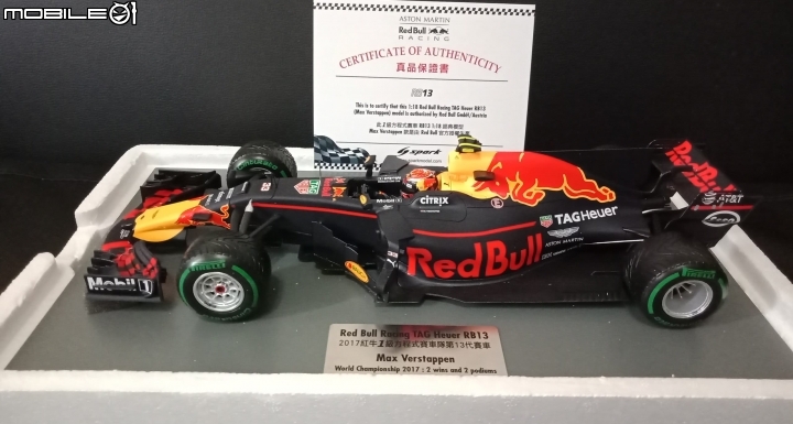 7-11 Spark 1/18 2017 Red Bull Racing F1 RB13 開箱