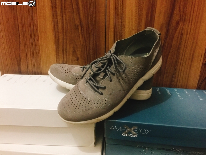 「分享」出差購物買買買 GEOX  outlet 買多多