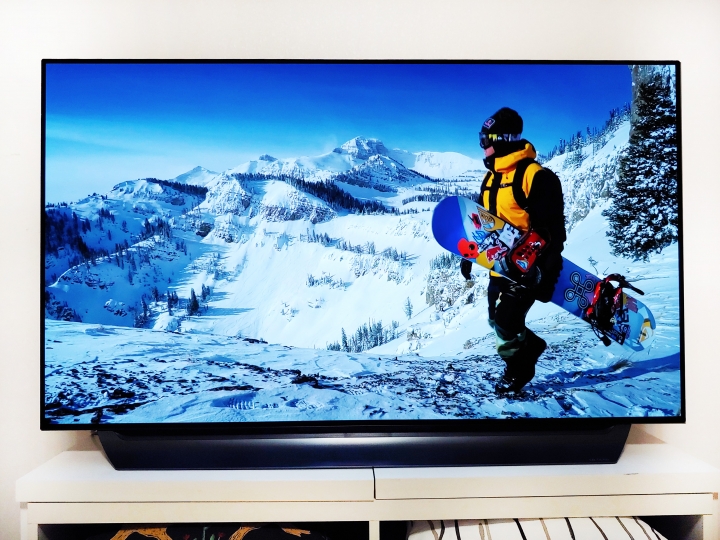 單身首選！LG OLED C8開箱