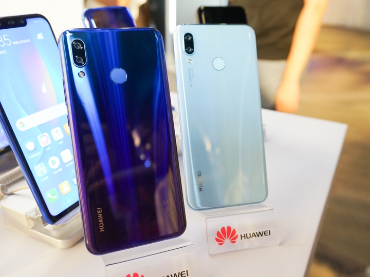 華為nova3、nova3i上市 四鏡頭+AI美顏 自拍可輸出成海報