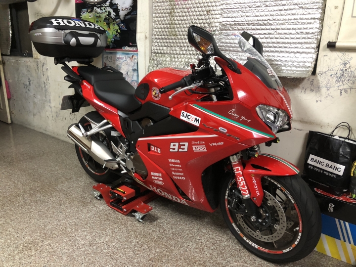分享 Givi V56 後箱煞車/方向燈