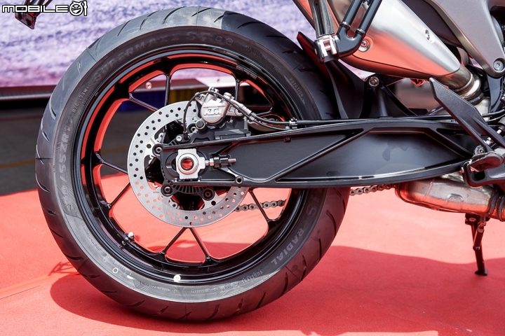 【採訪】彎道快進快出!2018 KTM 790 Duke 台灣正式發表!