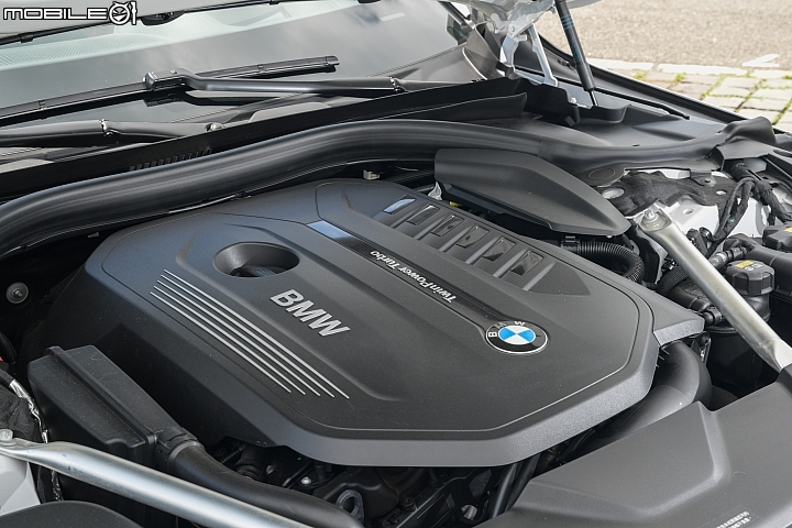 BMW 740i M Sport 赤子心旗艦試駕,動感十足卻又不失格局!