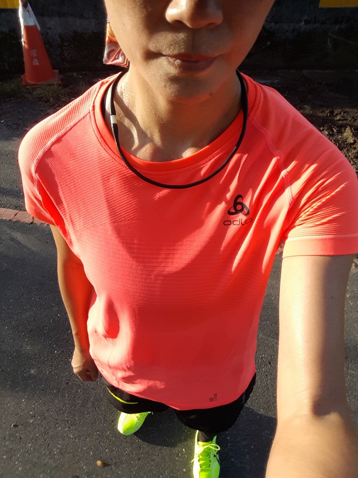 ODLO瑞士機能衣陶瓷酷涼機能衣--上山下海 (室外室內) 好伙伴