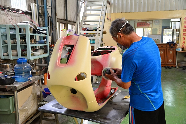 VESPA ET8 20歲翻新紀錄之「Facebook藍」小開箱