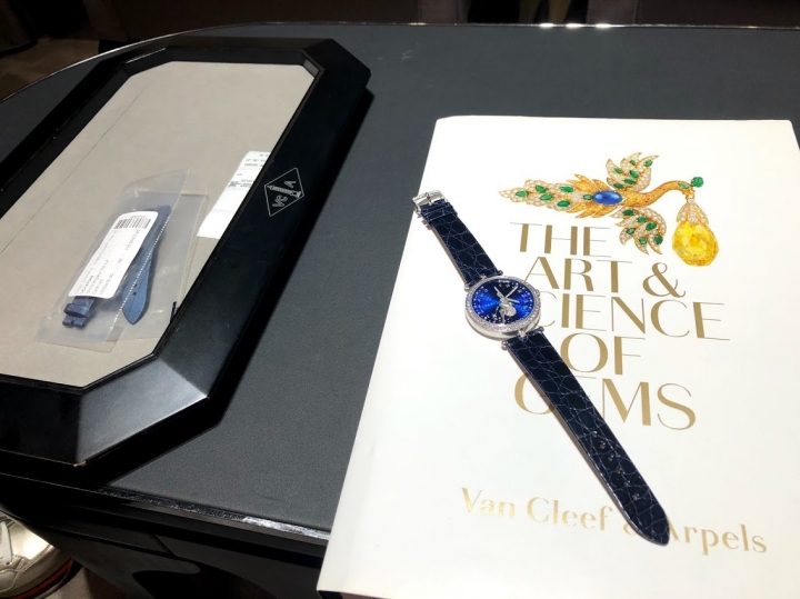 Van Cleef & Arpels手錶禮物送老婆