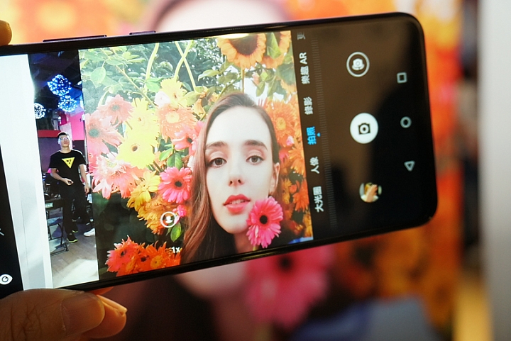 華為nova3、nova3i上市 四鏡頭+AI美顏 自拍可輸出成海報