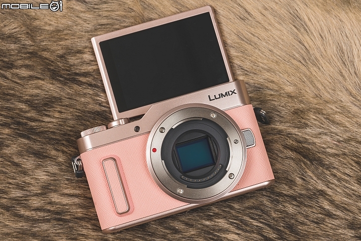Panasonic Lumix GF10 評測報告｜自拍不求人 微改款再出發！