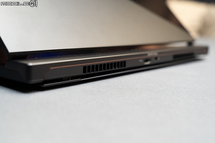 為 ROG 添新兵！ ASUS 正式發表『西風之神 S』輕薄電競筆電！