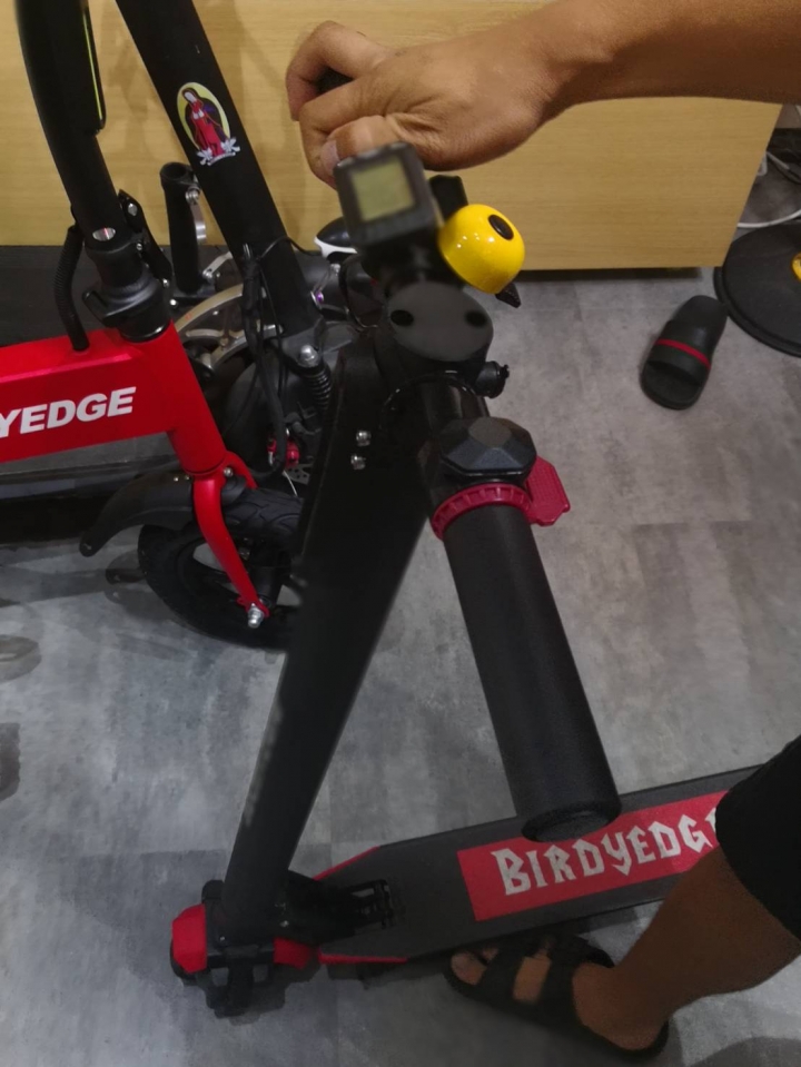 BIRDYEDGE G3 PLUS-X 電動滑板車 小港 西子灣 來回 分享心得 還不錯! 果然就是要續航要夠!實際測試電動滑板