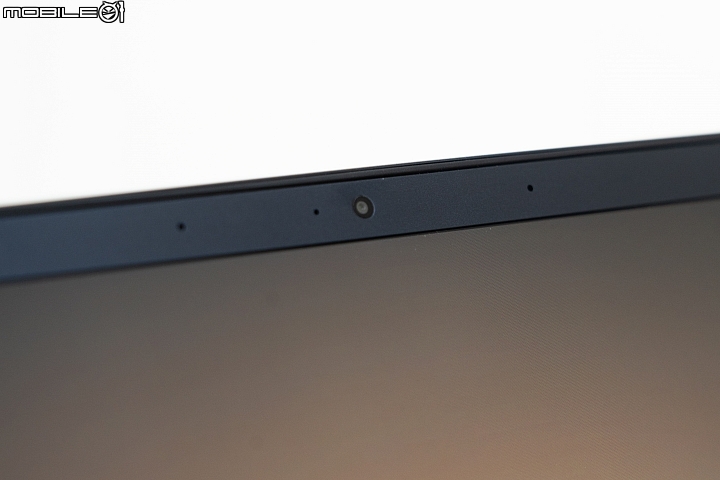 ASUS ZenBook S UX391UA 承襲經典的筆電新作