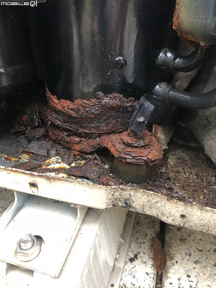 [求建議] 日立室外機 壓縮機鏽蝕損壞