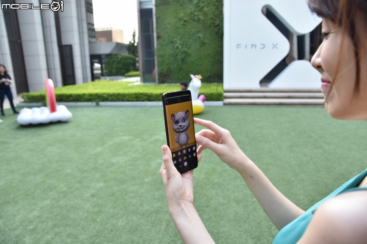 科技感升降鏡頭，OPPO Find X 體驗會