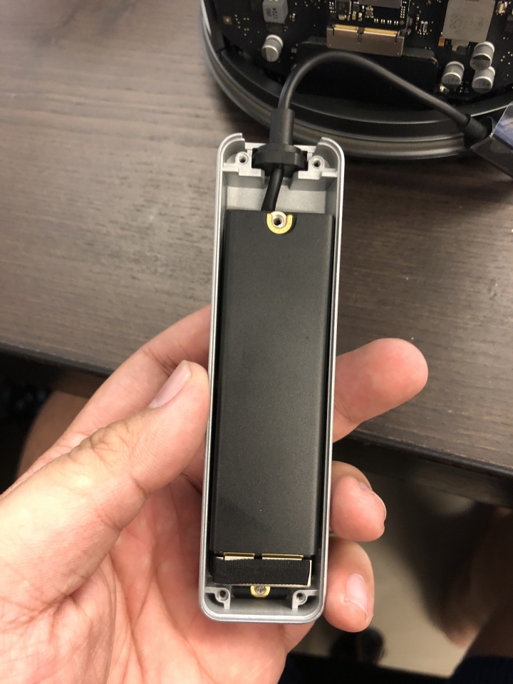 Mac PRO DIY 升級SSD 及 RAM