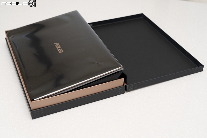 ASUS ZenBook S UX391UA 承襲經典的筆電新作