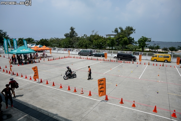 【採訪】彎道快進快出!2018 KTM 790 Duke 台灣正式發表!