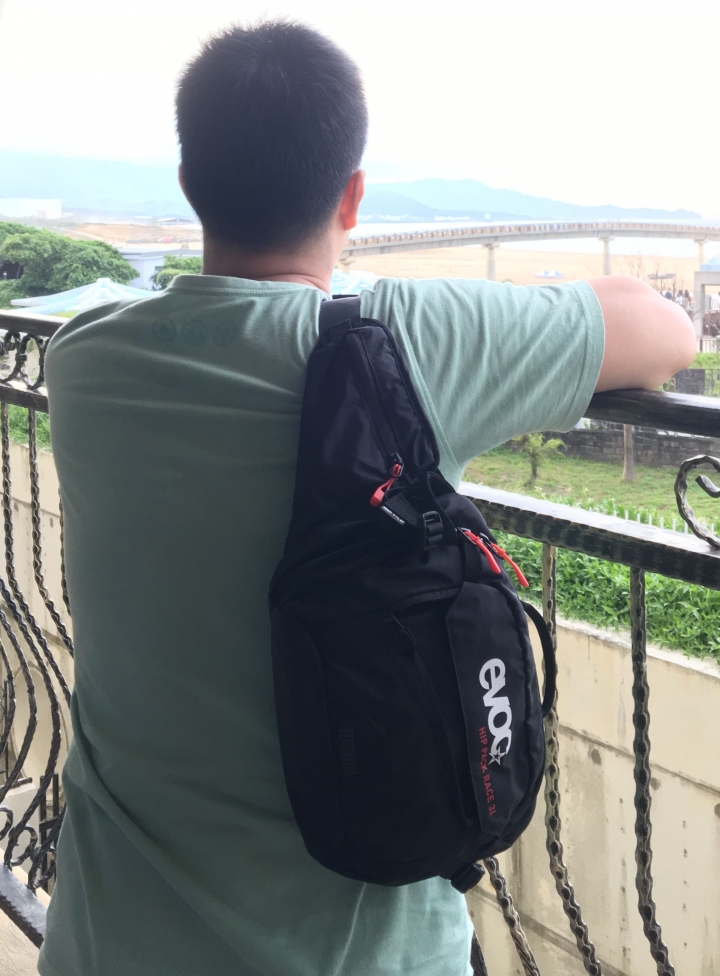 【分享】EVOC HIP PACK RACE 3L 多功能性腰包