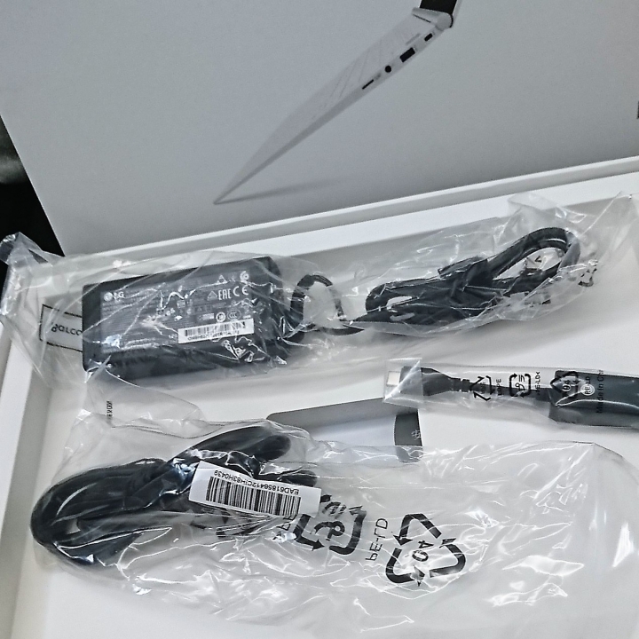 筆電挑選兼開箱心得文