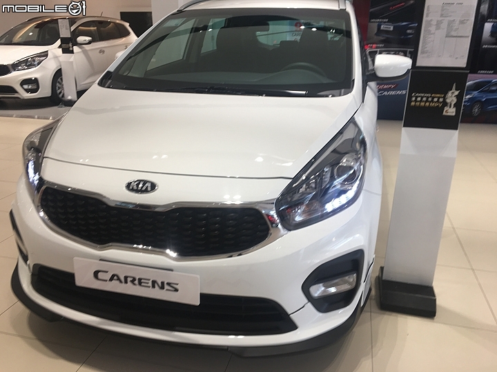 kia 展間 Hen 熱鬧  - 是廢文.. 有圖
