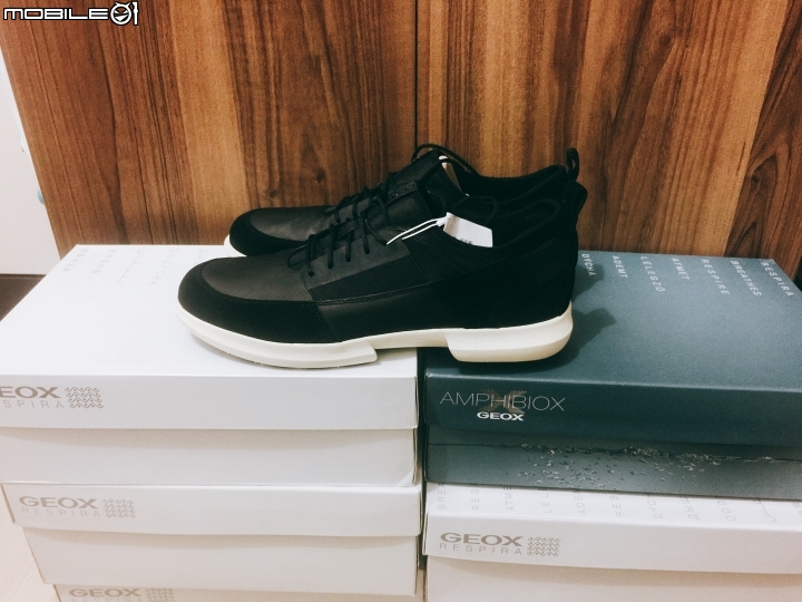 「分享」出差購物買買買 GEOX  outlet 買多多