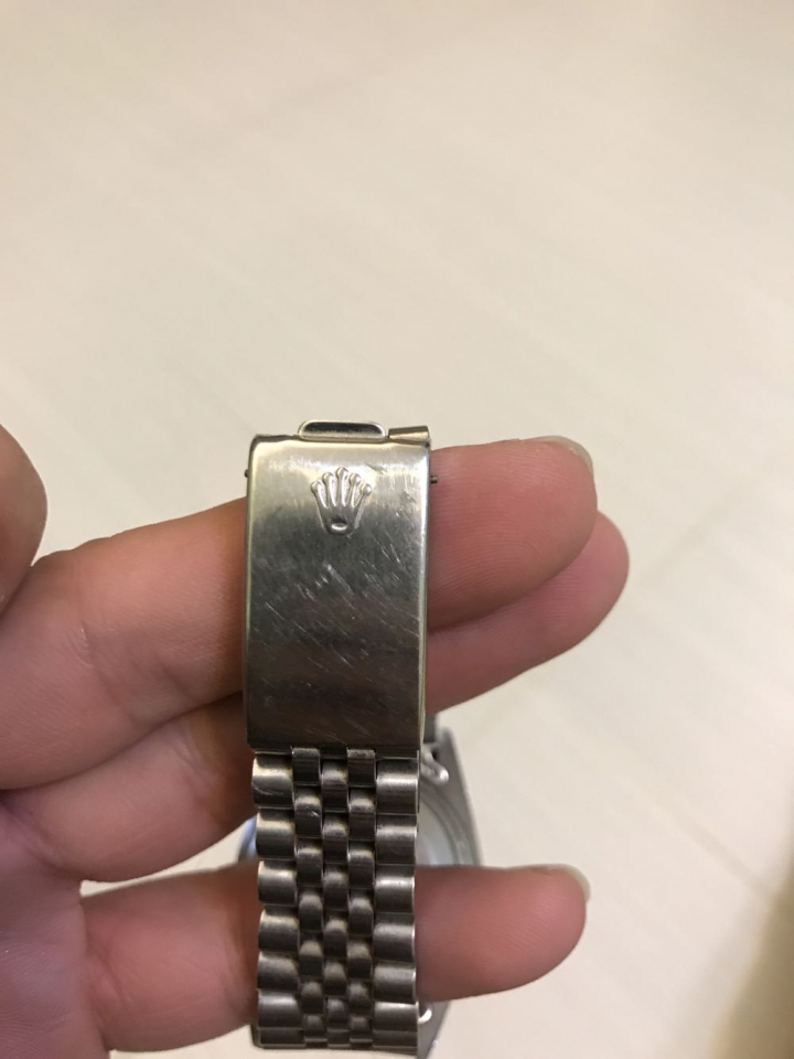 有人可以幫忙確認這兩隻老勞嗎？