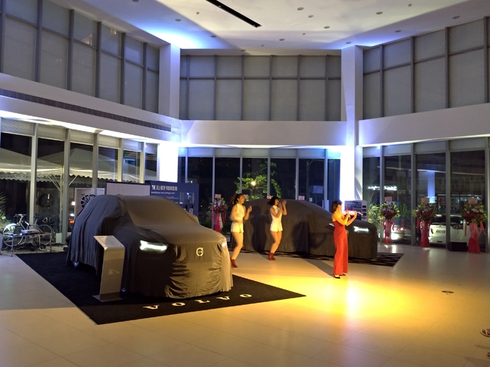 VOLVO XC40 新竹週末賞車 手超滑下訂