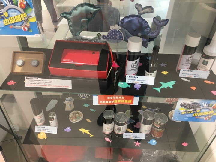 kia 展間 Hen 熱鬧  - 是廢文.. 有圖