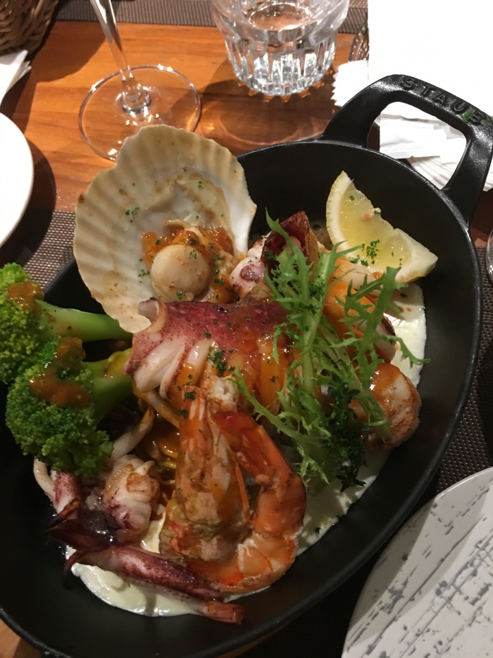 [台北美食]朵頤排餐京站店 有誠意的排餐~