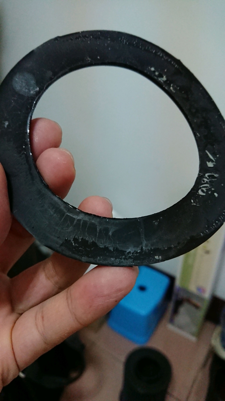 K&N接口內部泡綿脫落