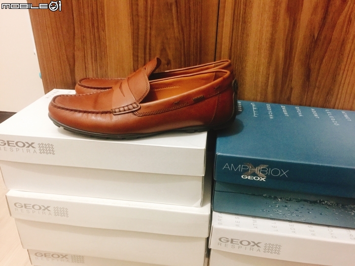 「分享」出差購物買買買 GEOX  outlet 買多多