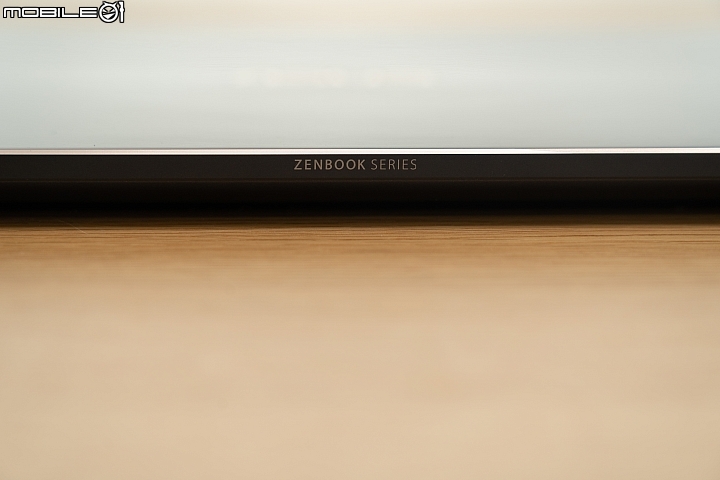 ASUS ZenBook S UX391UA 承襲經典的筆電新作