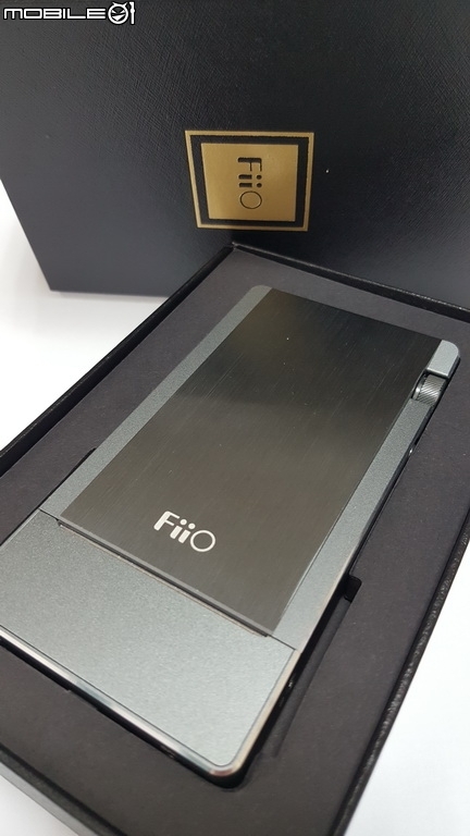 [評測] FiiO Q5 旗艦級全功能型隨身藍芽耳擴, 很有感的提昇