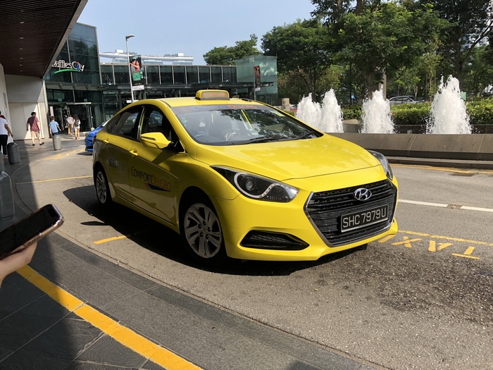 新加坡的Hyundai i40相當於台灣小黃的Altis嗎?