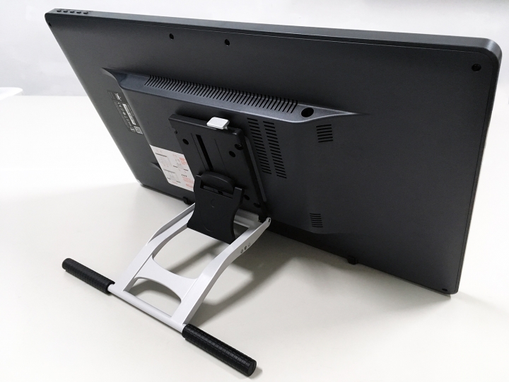【開箱】高CP值的 HUION 液晶螢幕繪圖板「KAMVAS Pro 22」