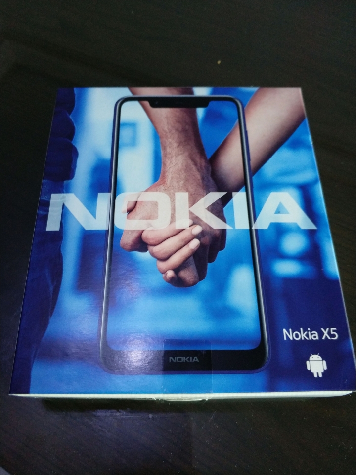 Nokia x5(5.1 plus)波羅的海藍開箱