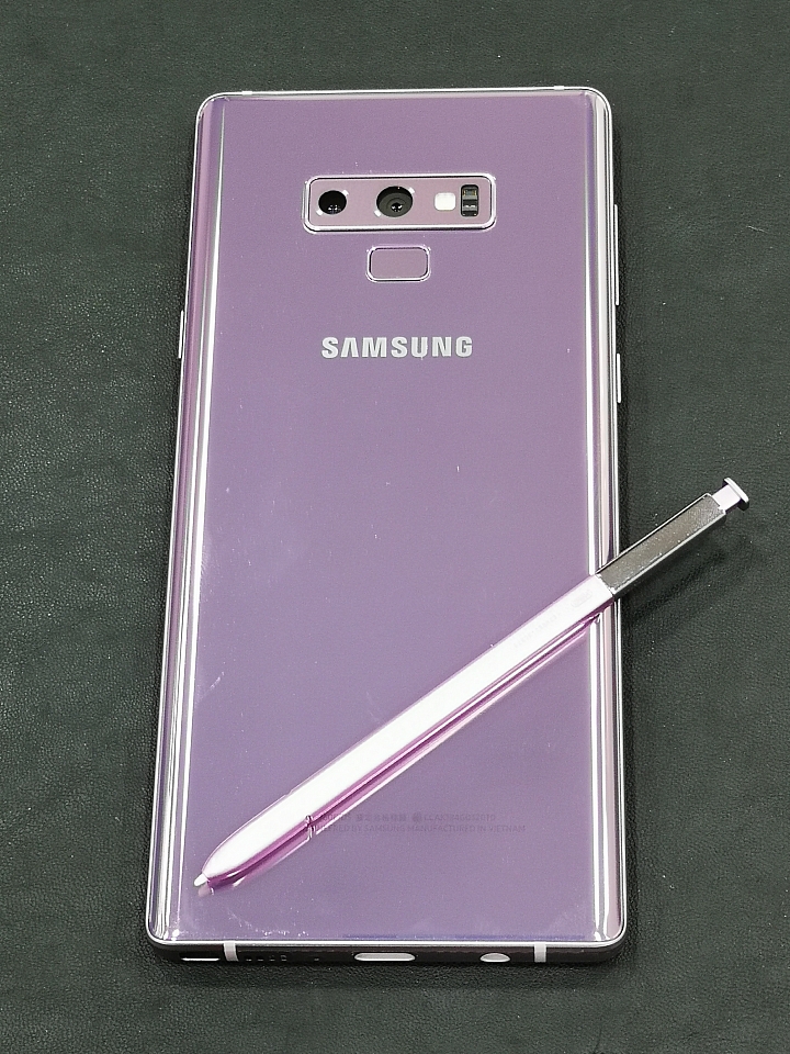Note9 開箱照片分享 - 很粉嫩青春的手機