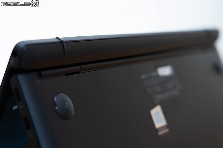ASUS ZenBook S UX391UA 承襲經典的筆電新作